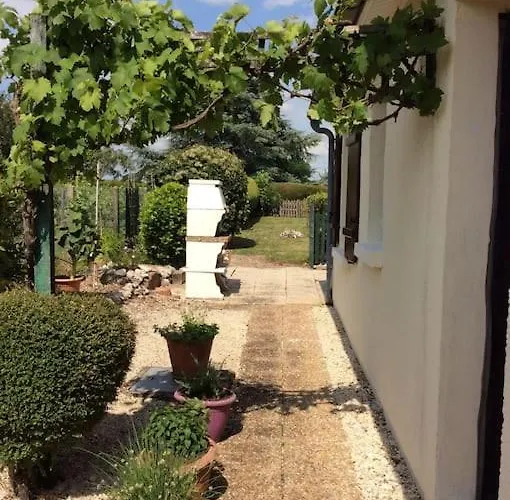 Grande Vue A Little Bit Of French Tranquillity Vakantiehuis *