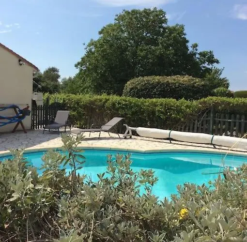 Grande Vue A Little Bit Of French Tranquillity Vakantiehuis